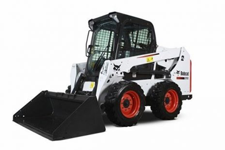 MINI CARGADOR BOBCAT S770 (1)